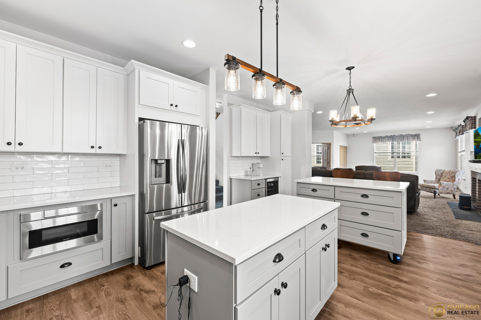 396 E 17th Place, Lombard, IL 60148