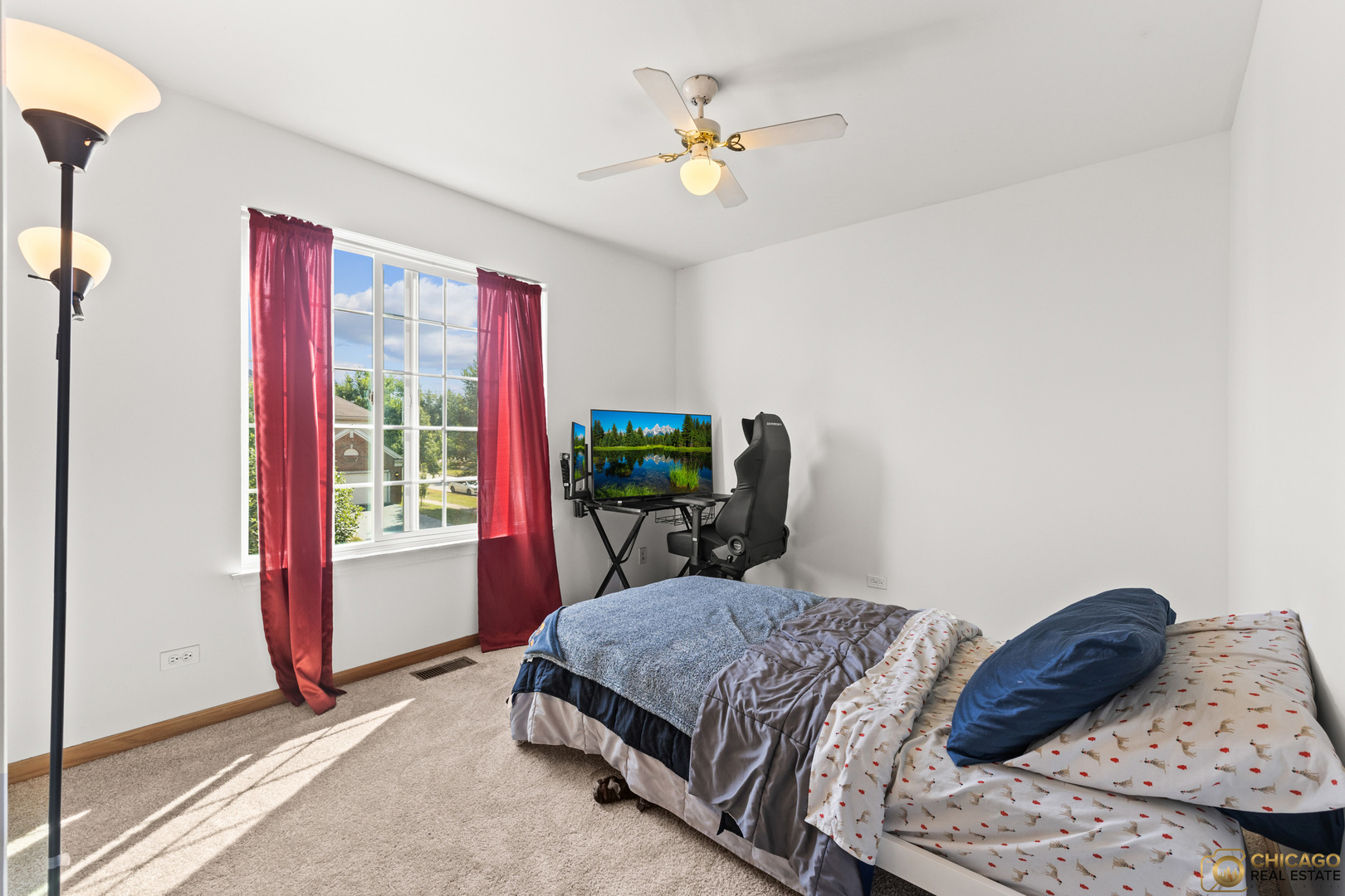 396 E 17th Place, Lombard, IL 60148