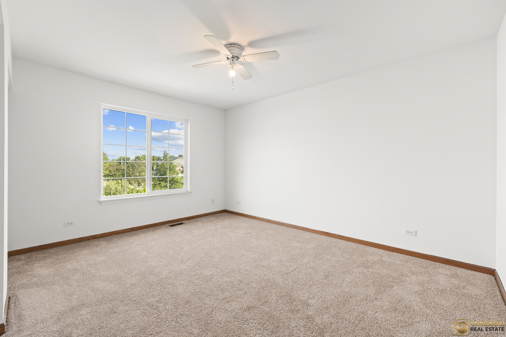 396 E 17th Place, Lombard, IL 60148