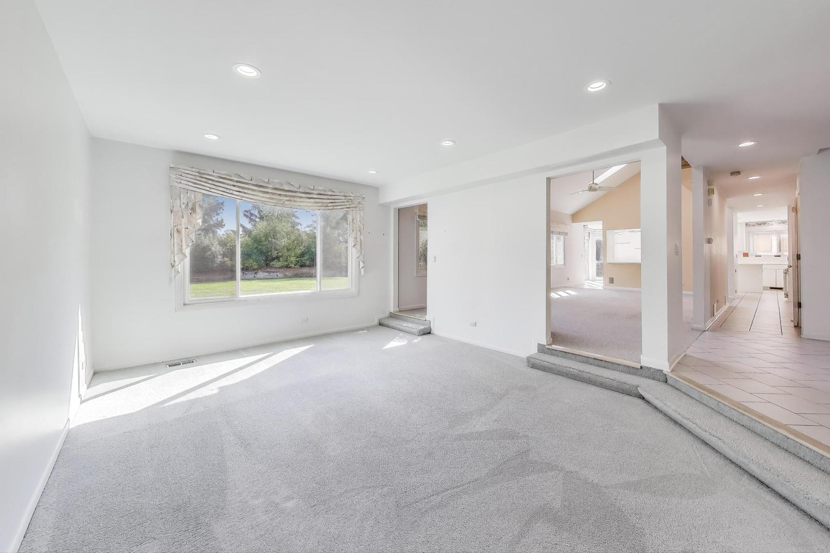 1903 Sheridan Road, Buffalo Grove, IL 60089