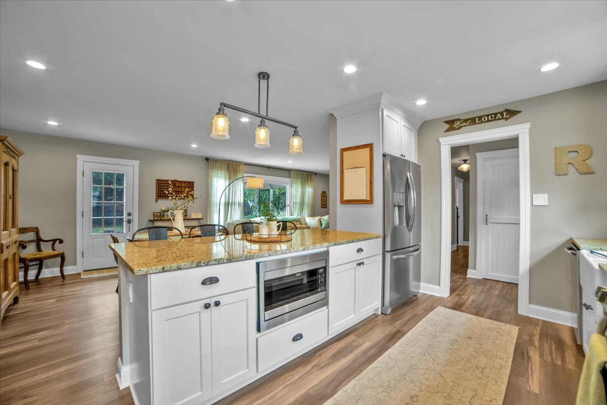 514 Turf Lane, Wheaton, IL 60187