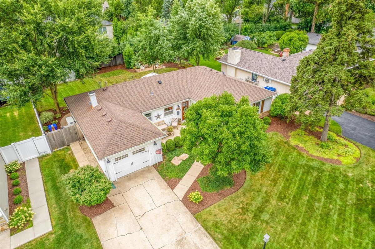 514 Turf Lane, Wheaton, IL 60187
