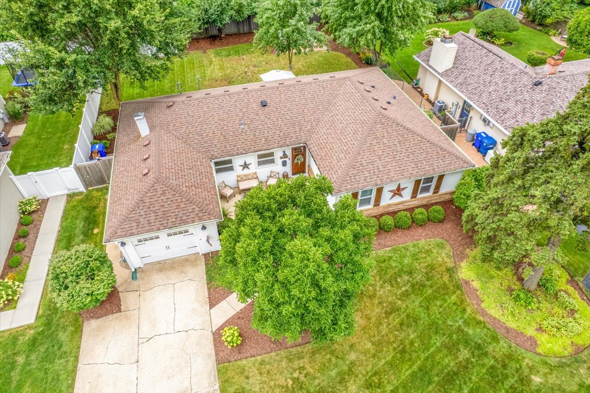 514 Turf Lane, Wheaton, IL 60187