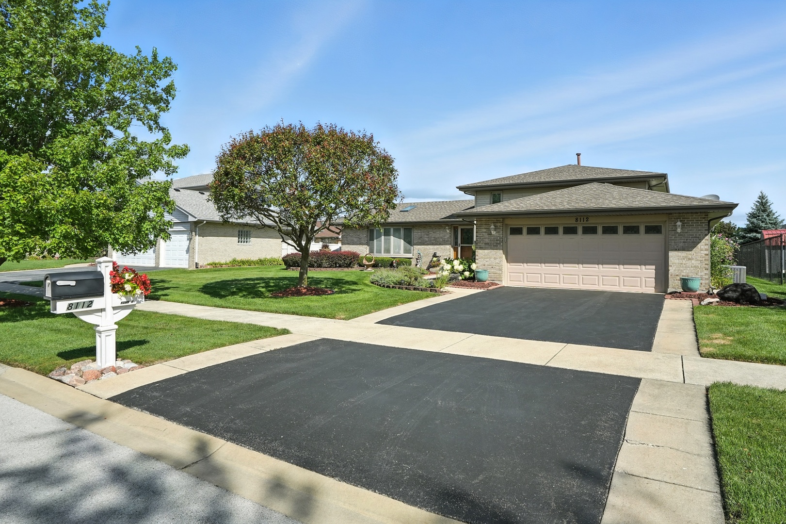 8112 161st Place, Tinley Park, IL 60477