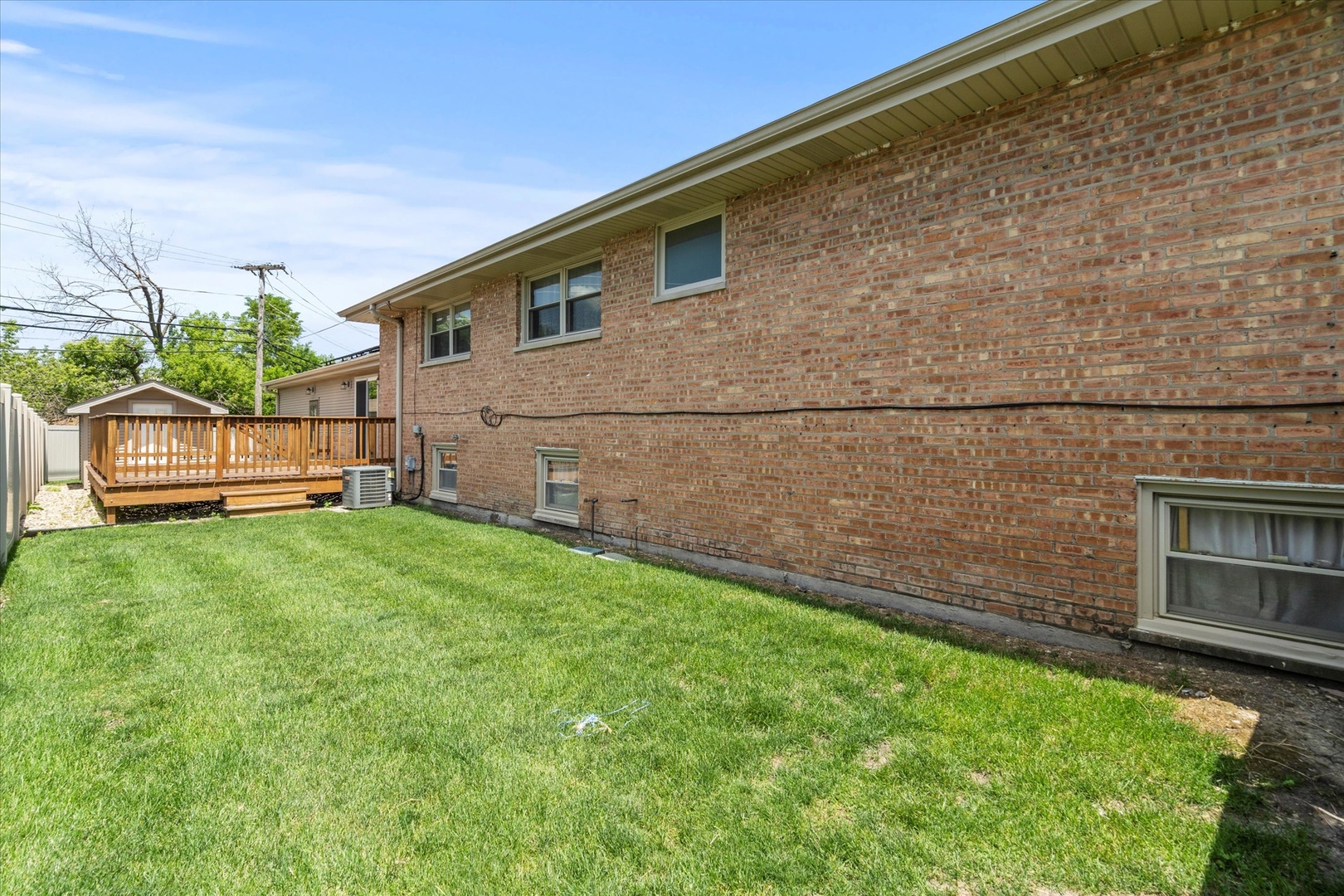 8436 Moody Avenue, Burbank, IL 60459