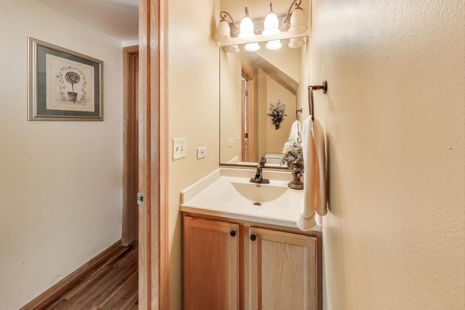 5443 WHITMORE Way, Lake In The Hills, IL 60156
