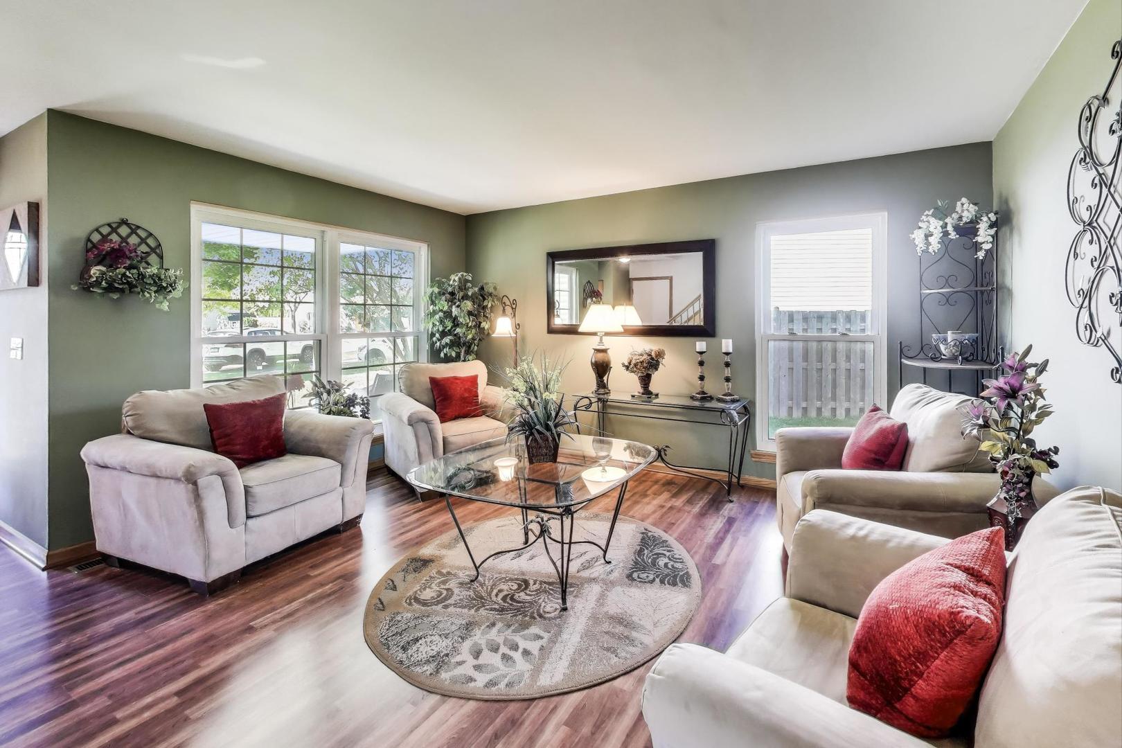 5443 WHITMORE Way, Lake In The Hills, IL 60156
