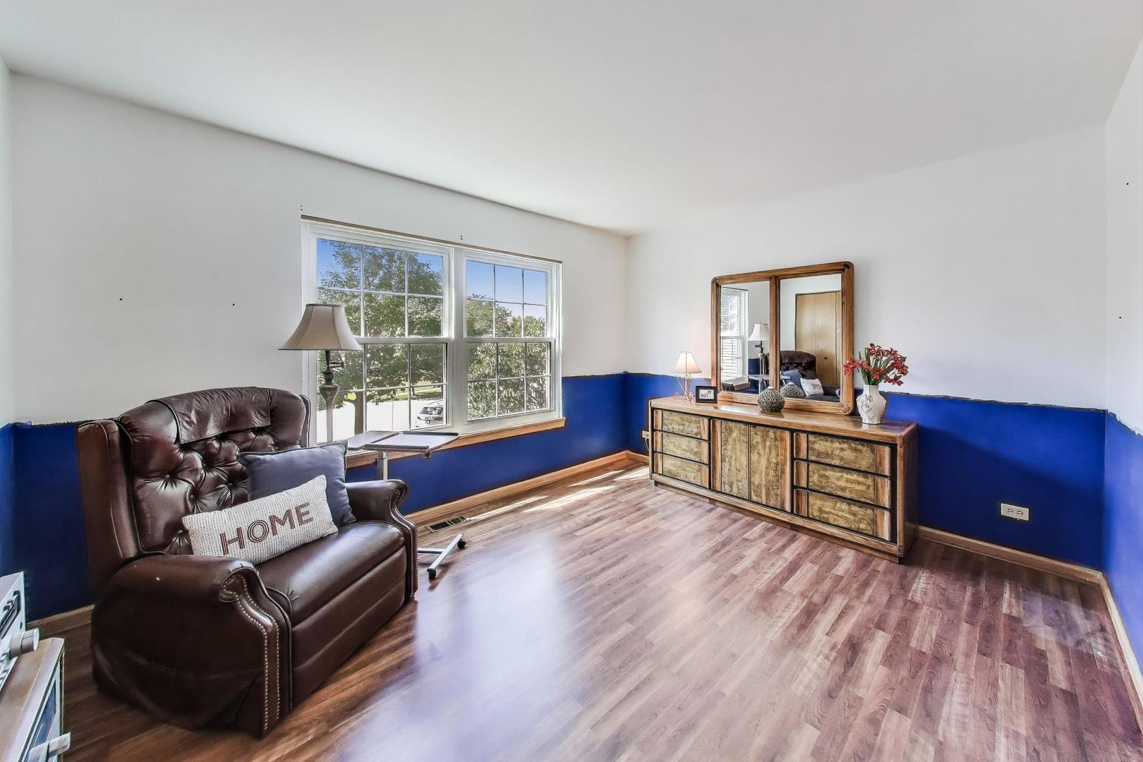 5443 WHITMORE Way, Lake In The Hills, IL 60156