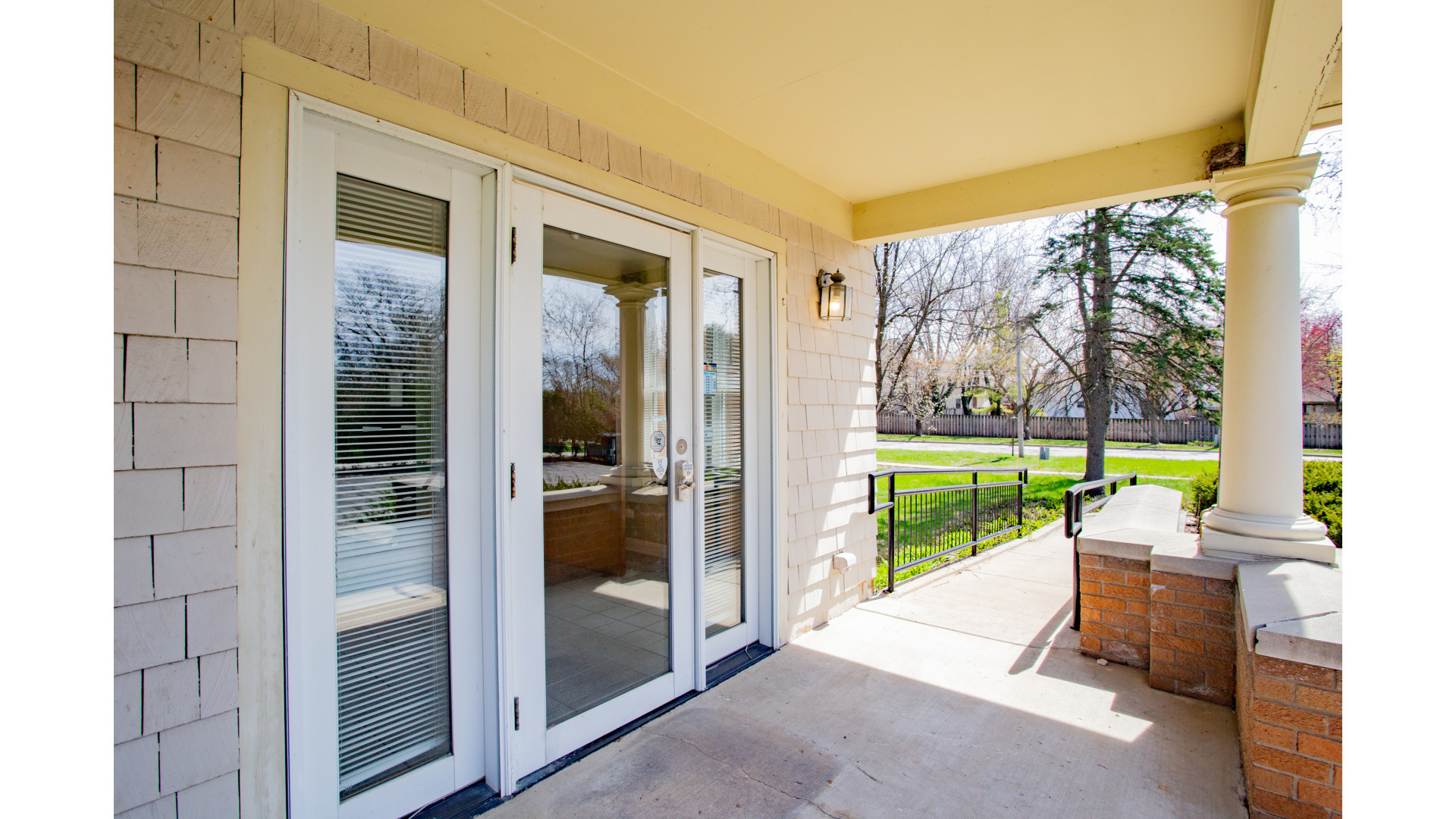1305 Oswego Road, Naperville, IL 60540