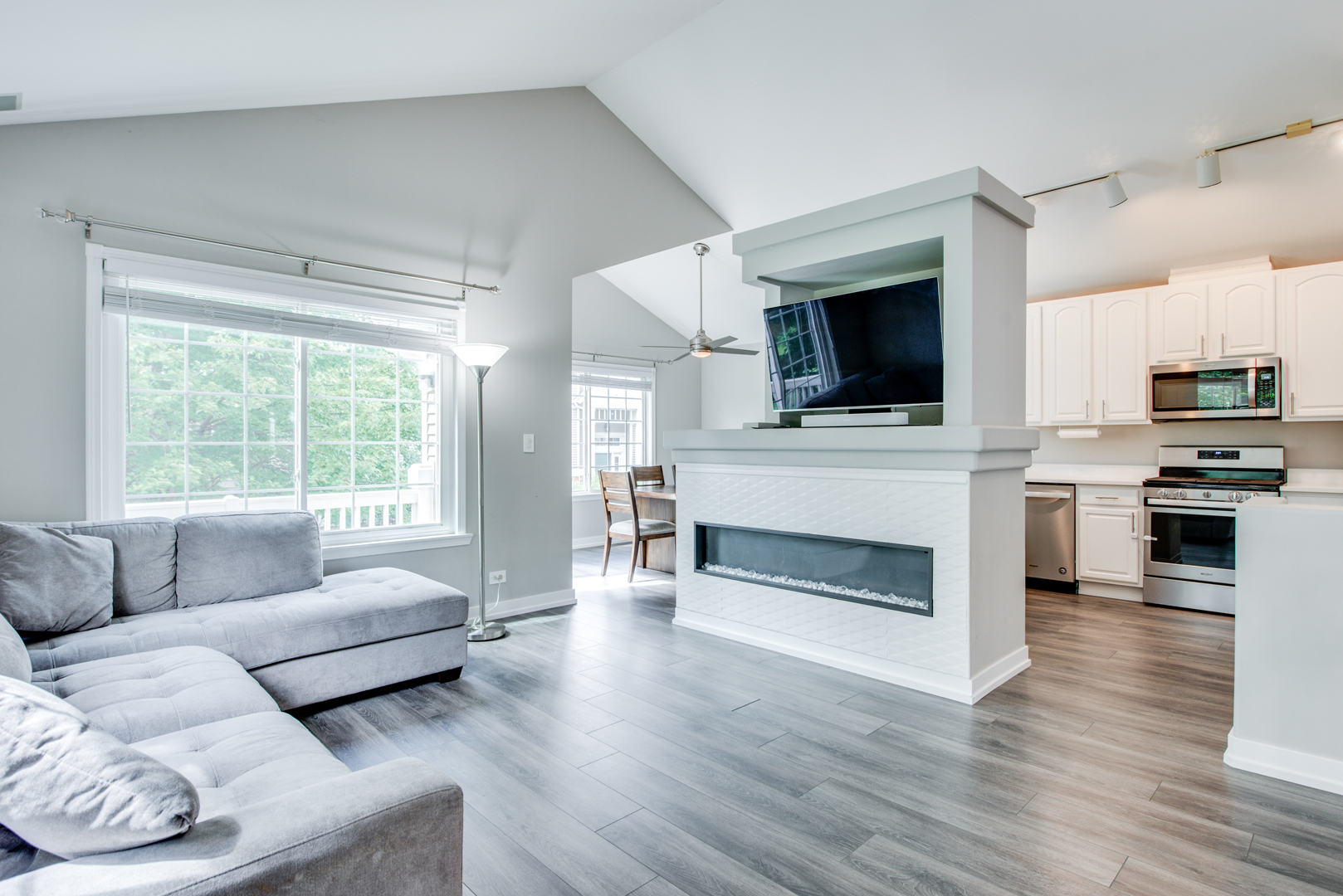 2337 Twilight Drive #2337, Aurora, IL 60503
