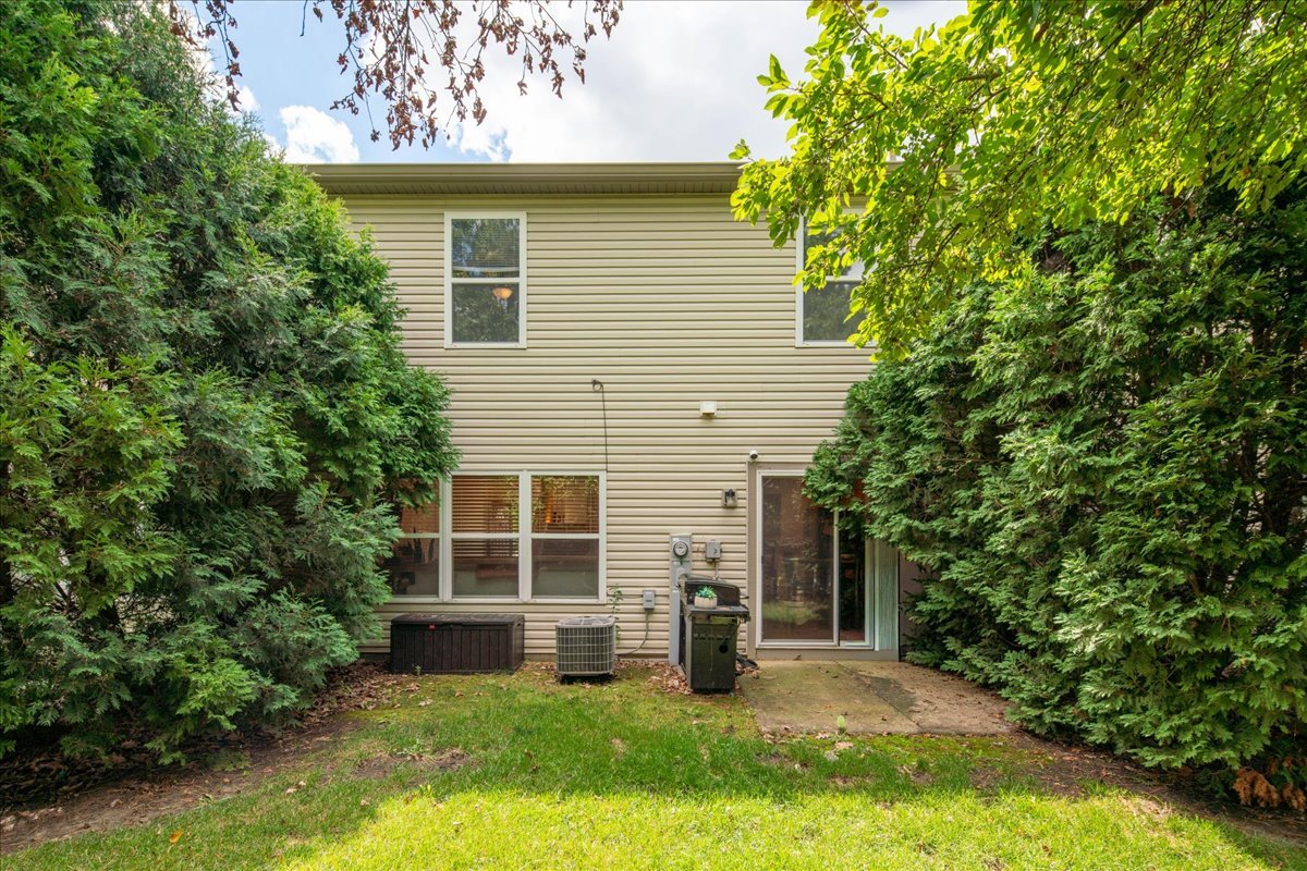 2927 Caldwell Lane, Geneva, IL 60134