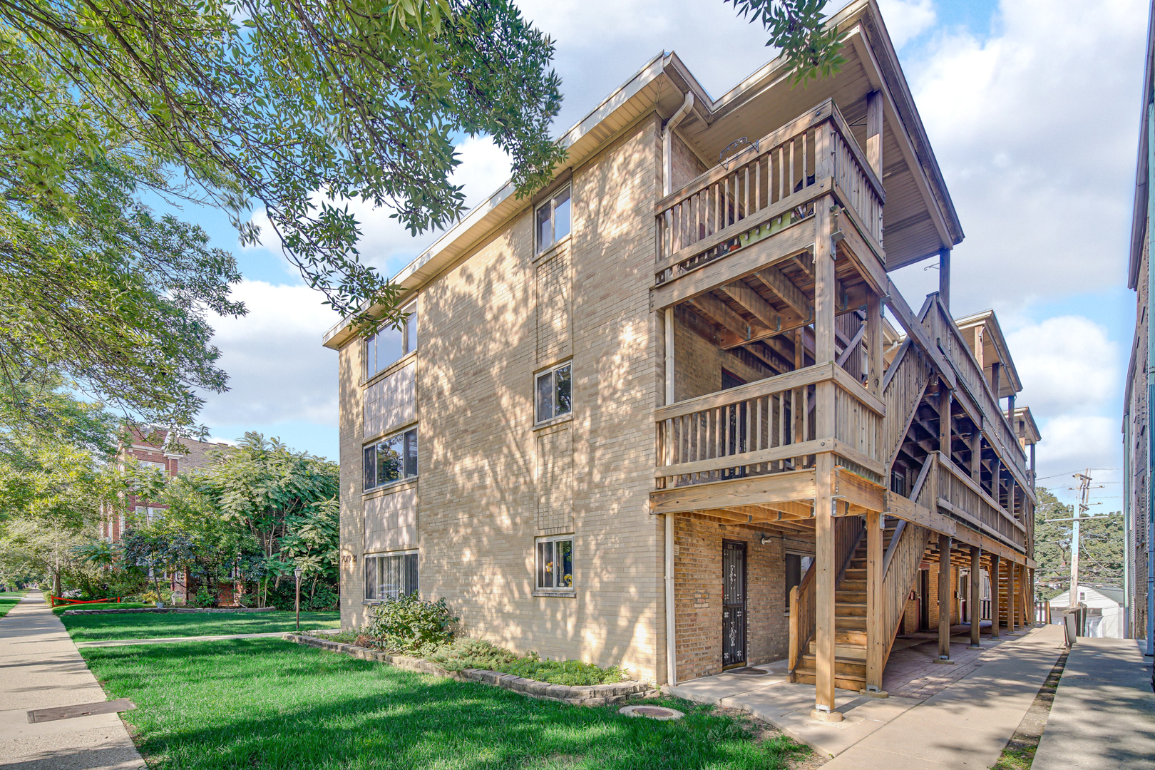 7019 N Ridge Boulevard #3B, Chicago, IL 60645