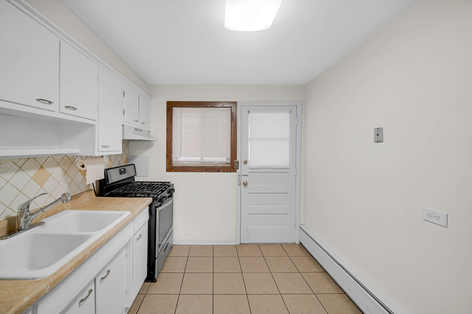 7019 N Ridge Boulevard #3B, Chicago, IL 60645