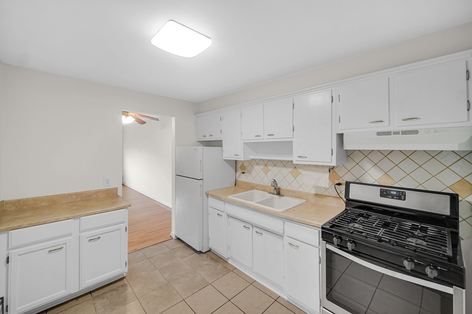 7019 N Ridge Boulevard #3B, Chicago, IL 60645
