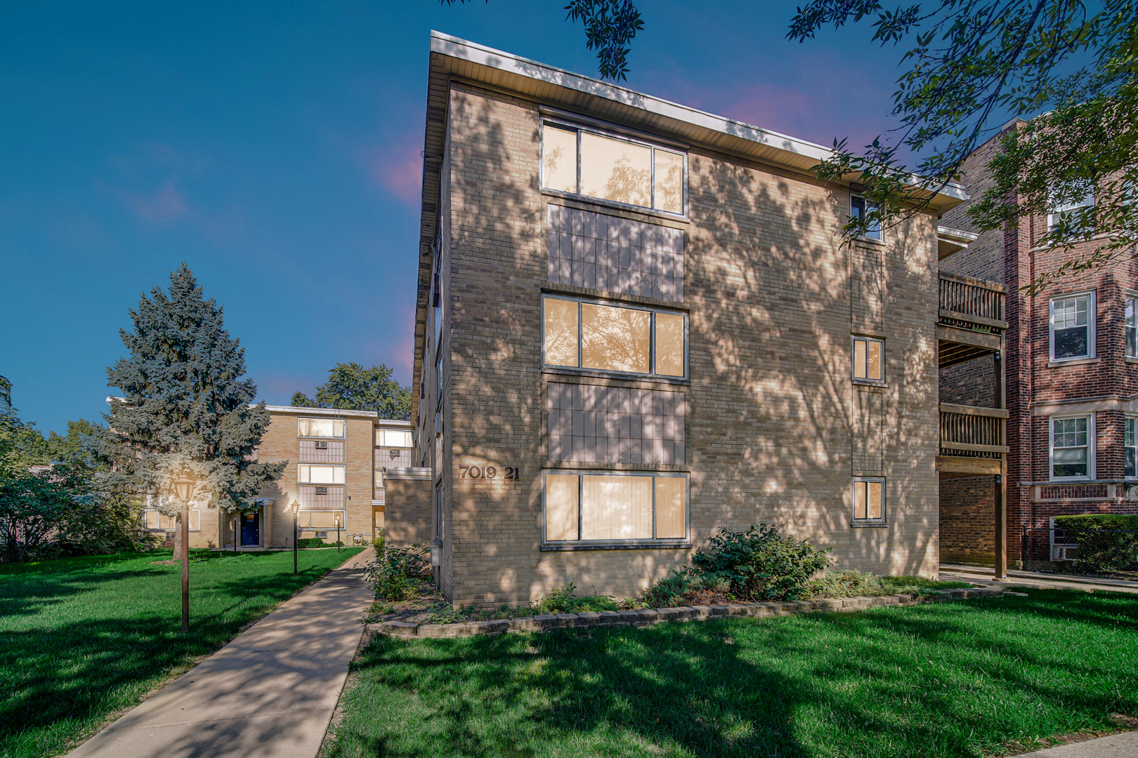 7019 N Ridge Boulevard #3B, Chicago, IL 60645