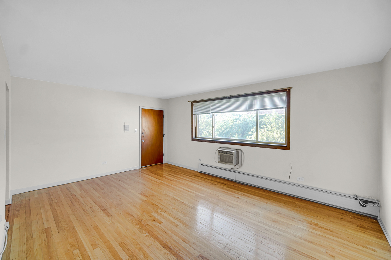 7019 N Ridge Boulevard #3B, Chicago, IL 60645