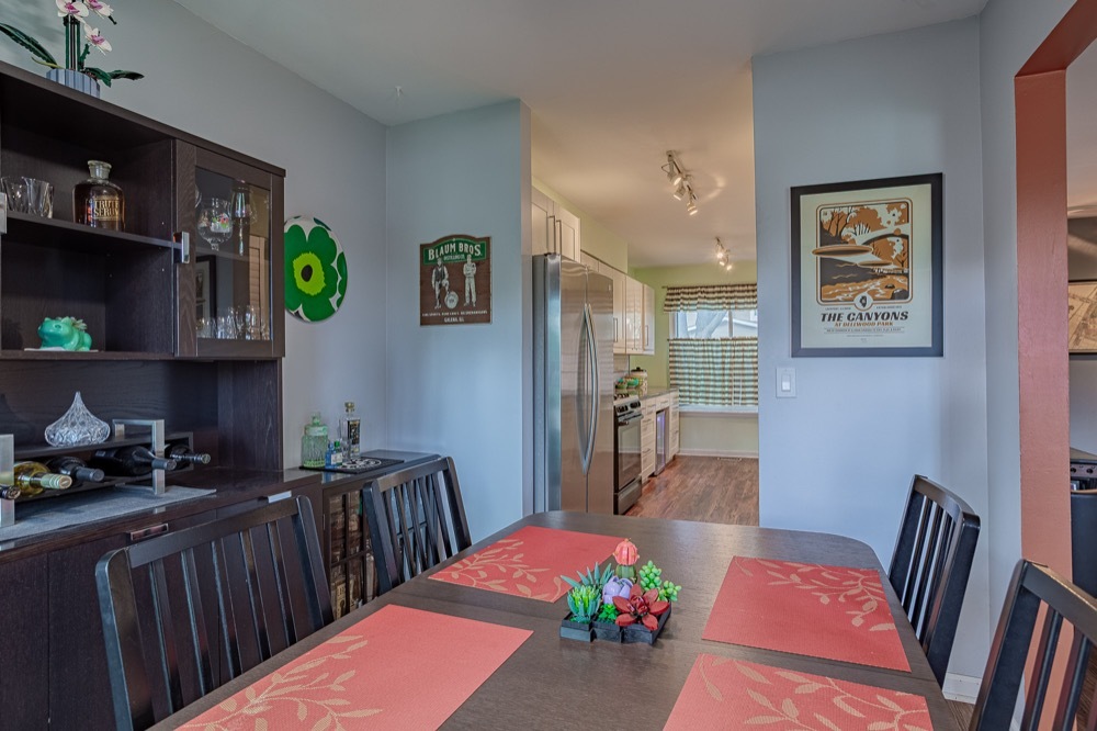 1965 N Jamestown Drive, Palatine, IL 60074