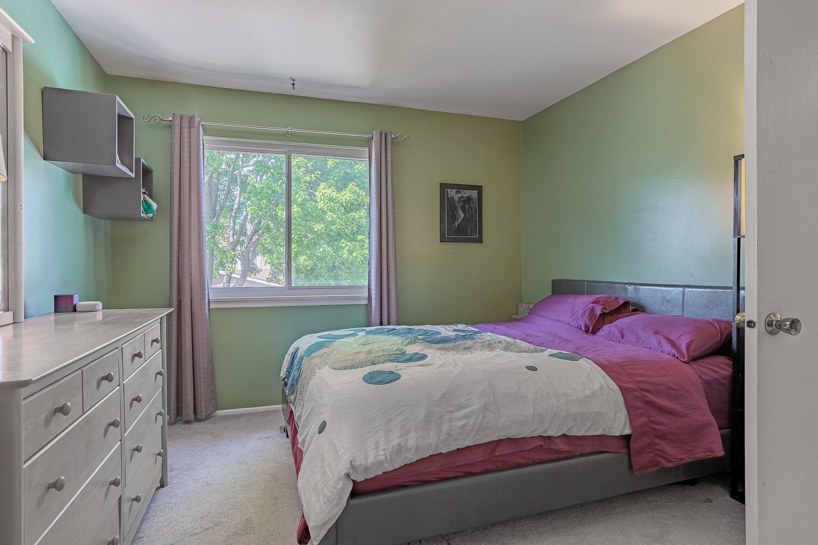 1965 N Jamestown Drive, Palatine, IL 60074