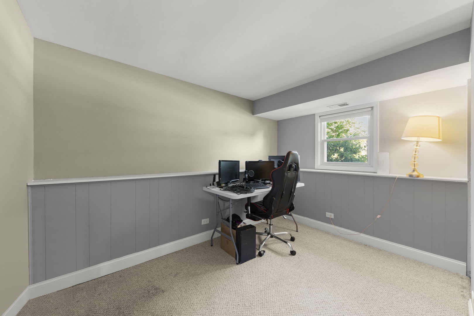 1425 Colwyn Drive, Schaumburg, IL 60194