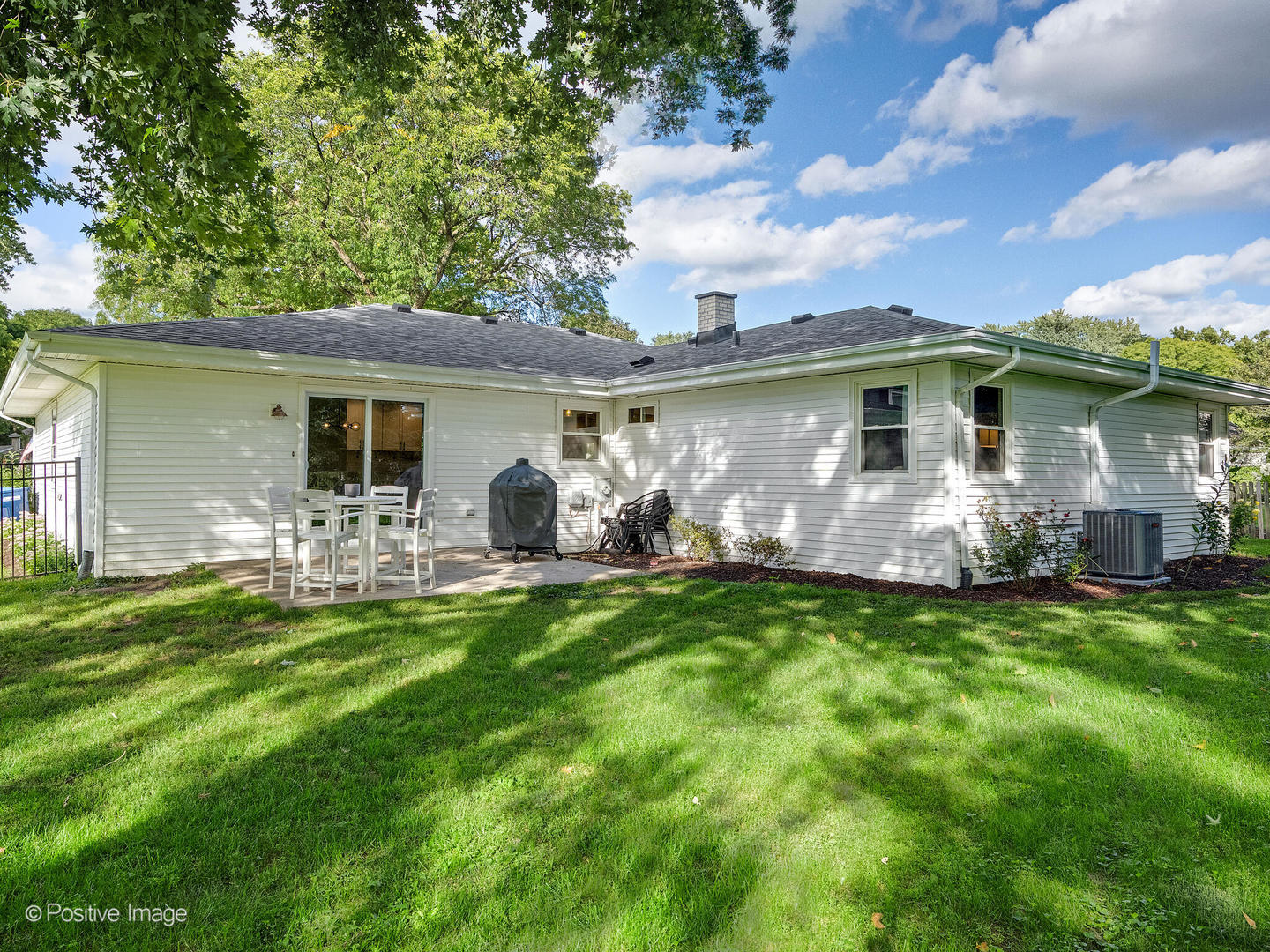 212 Hamilton Lane, Wheaton, IL 60189