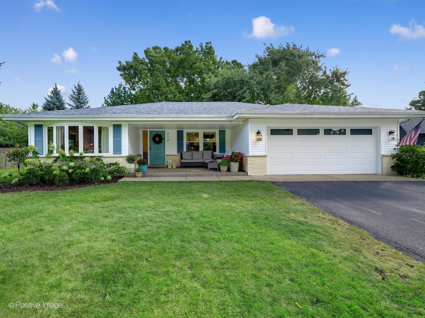 212 Hamilton Lane, Wheaton, IL 60189