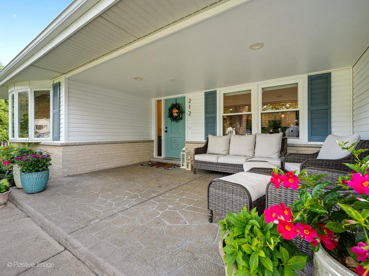 212 Hamilton Lane, Wheaton, IL 60189