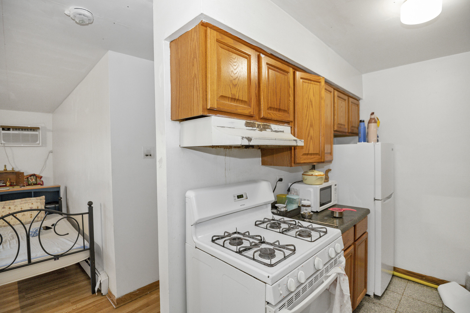 1080 Knoll Lane #305, Hoffman Estates, IL 60169