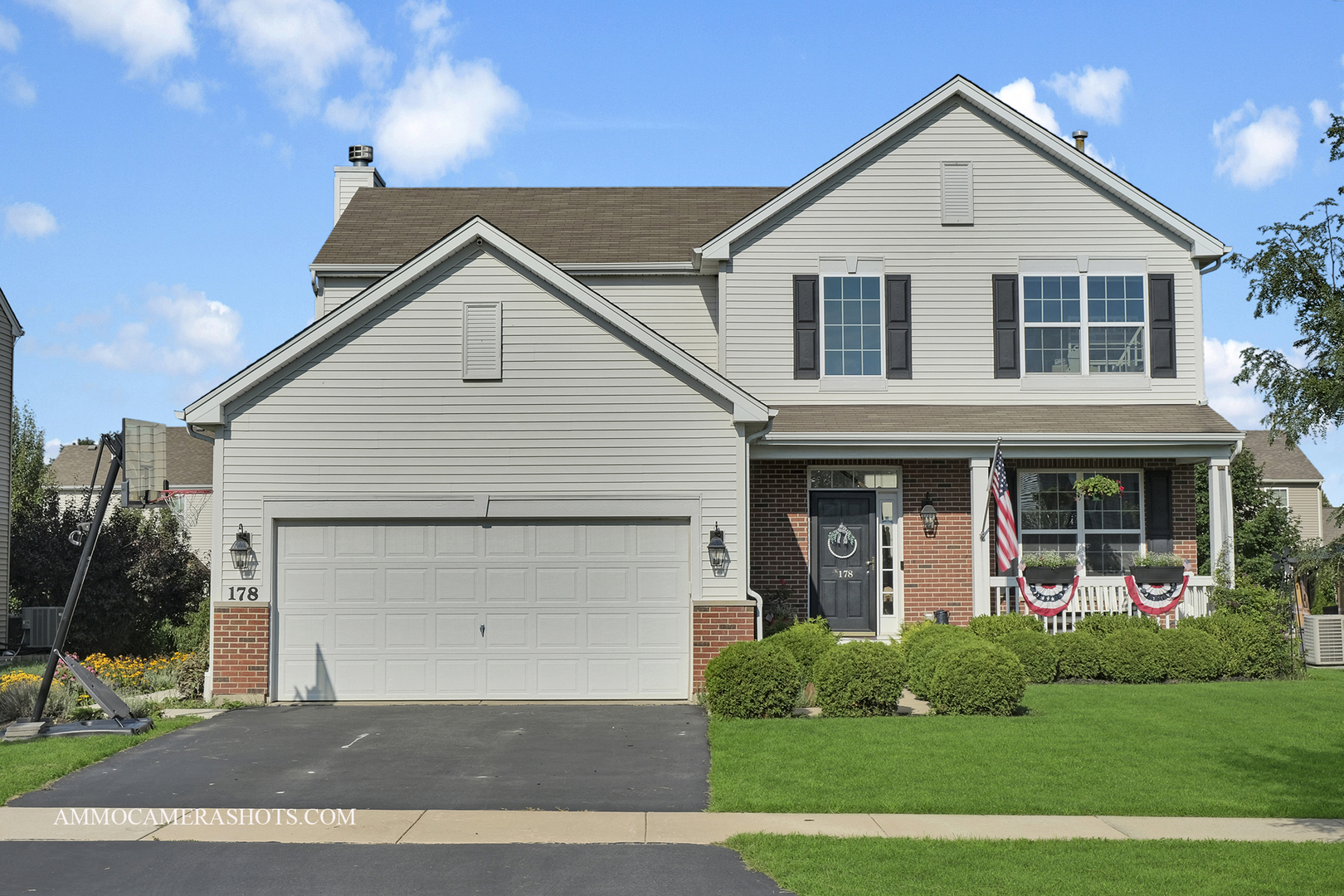 178 Easton Drive, Gilberts, IL 60136