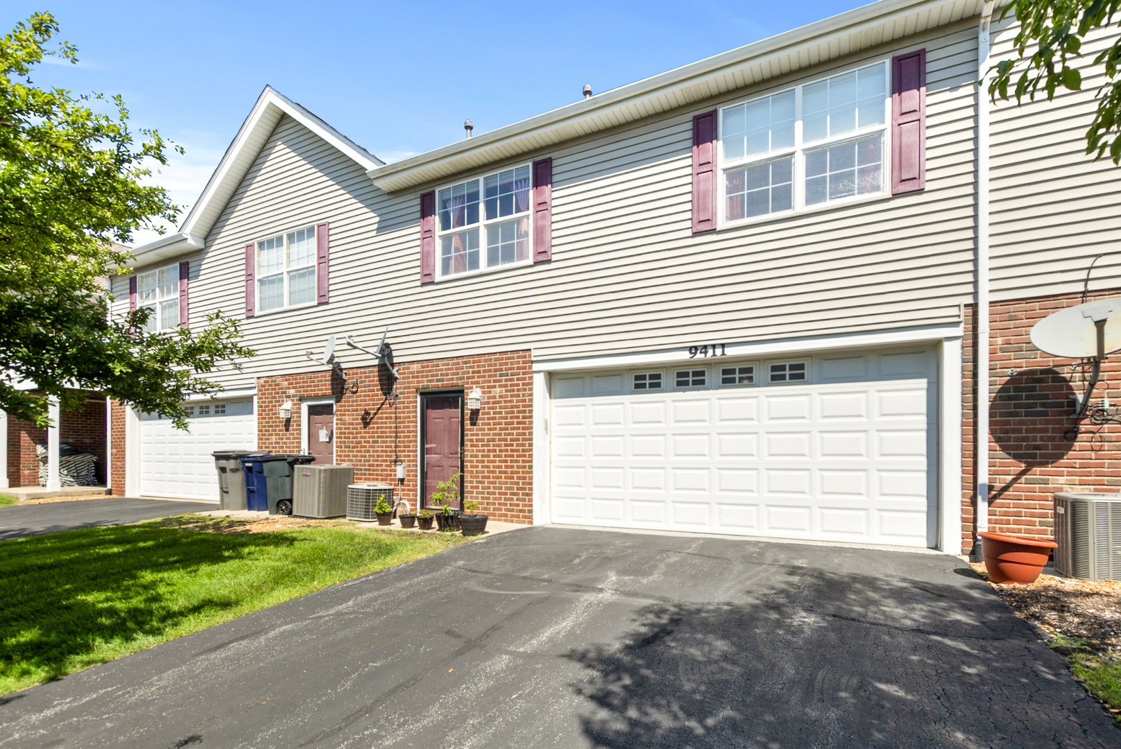 9411 Albany Court, Orland Park, IL 60467
