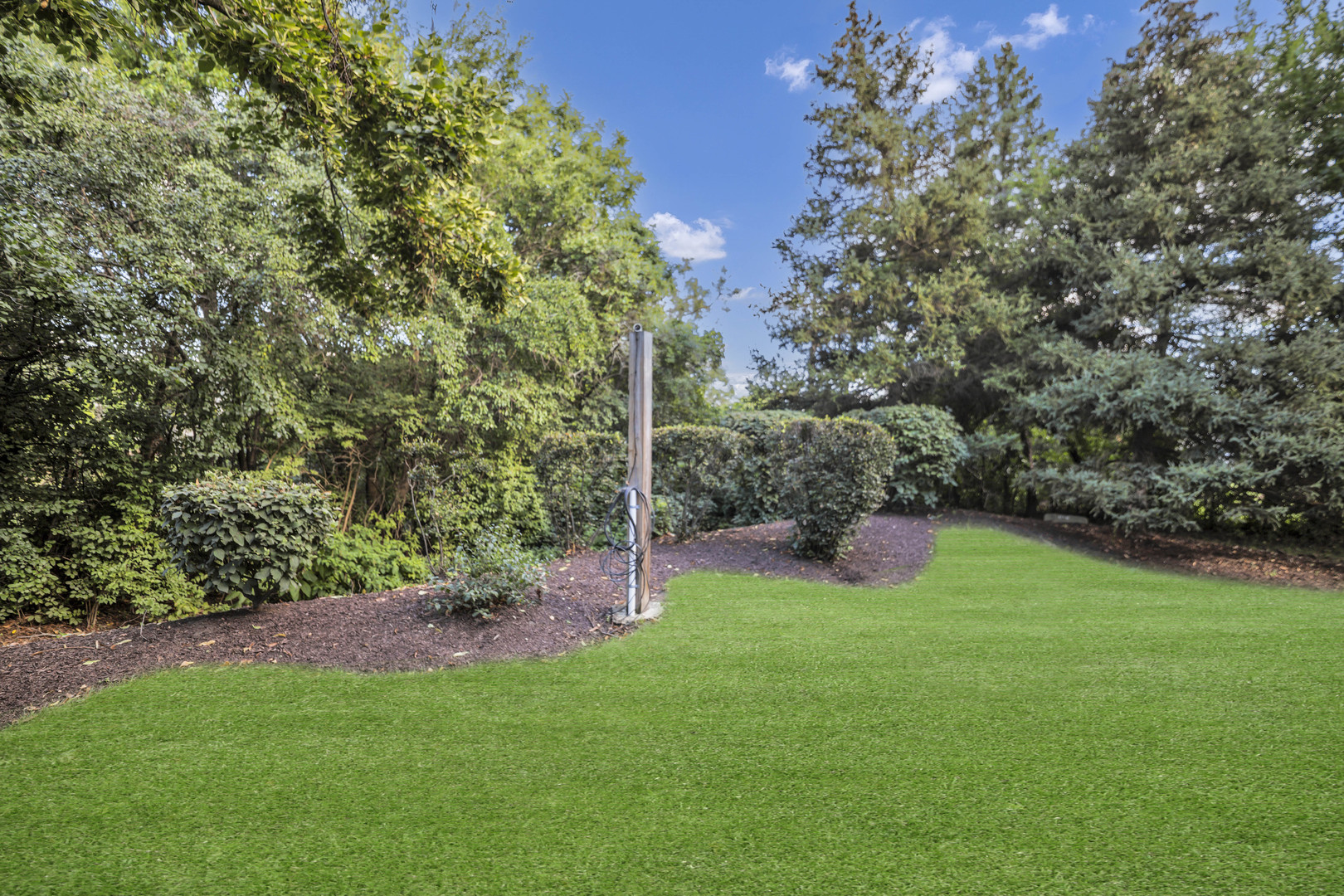 121 Portsmouth Court, Glendale Heights, IL 60139