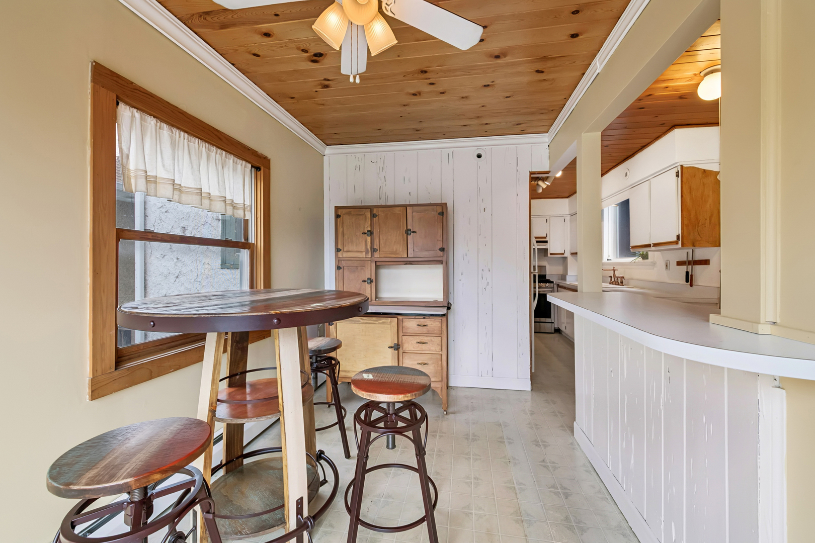 514 Wesley Avenue, Oak Park, IL 60304