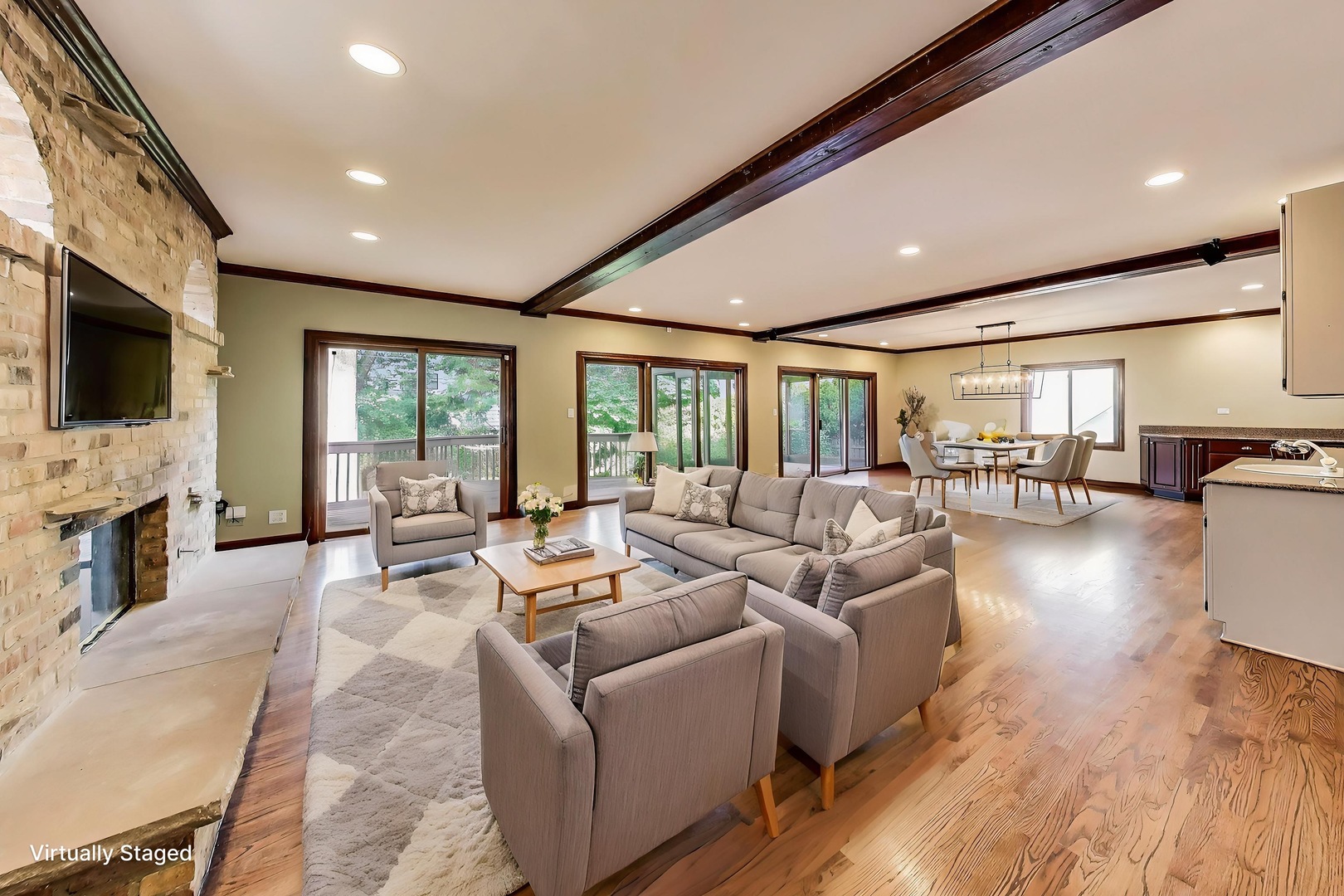 624 N MERRILL Street, Park Ridge, IL 60068