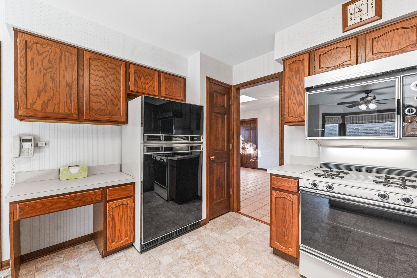 90 N Prairie Drive, Addison, IL 60101