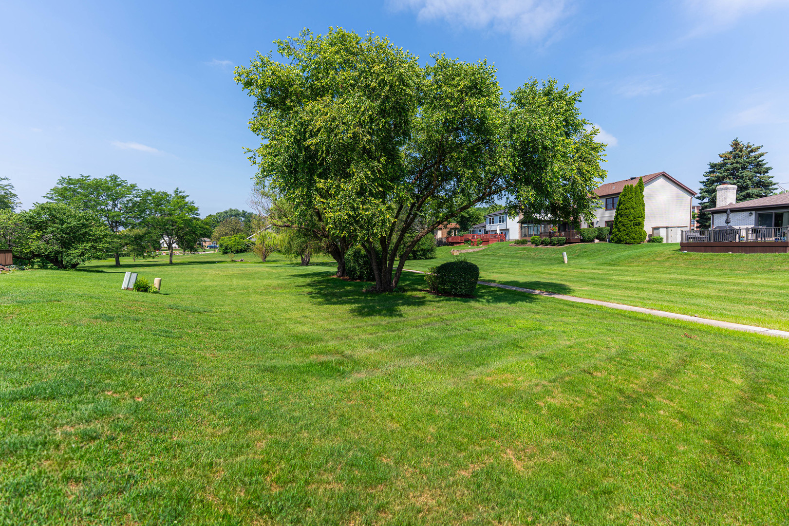 90 N Prairie Drive, Addison, IL 60101