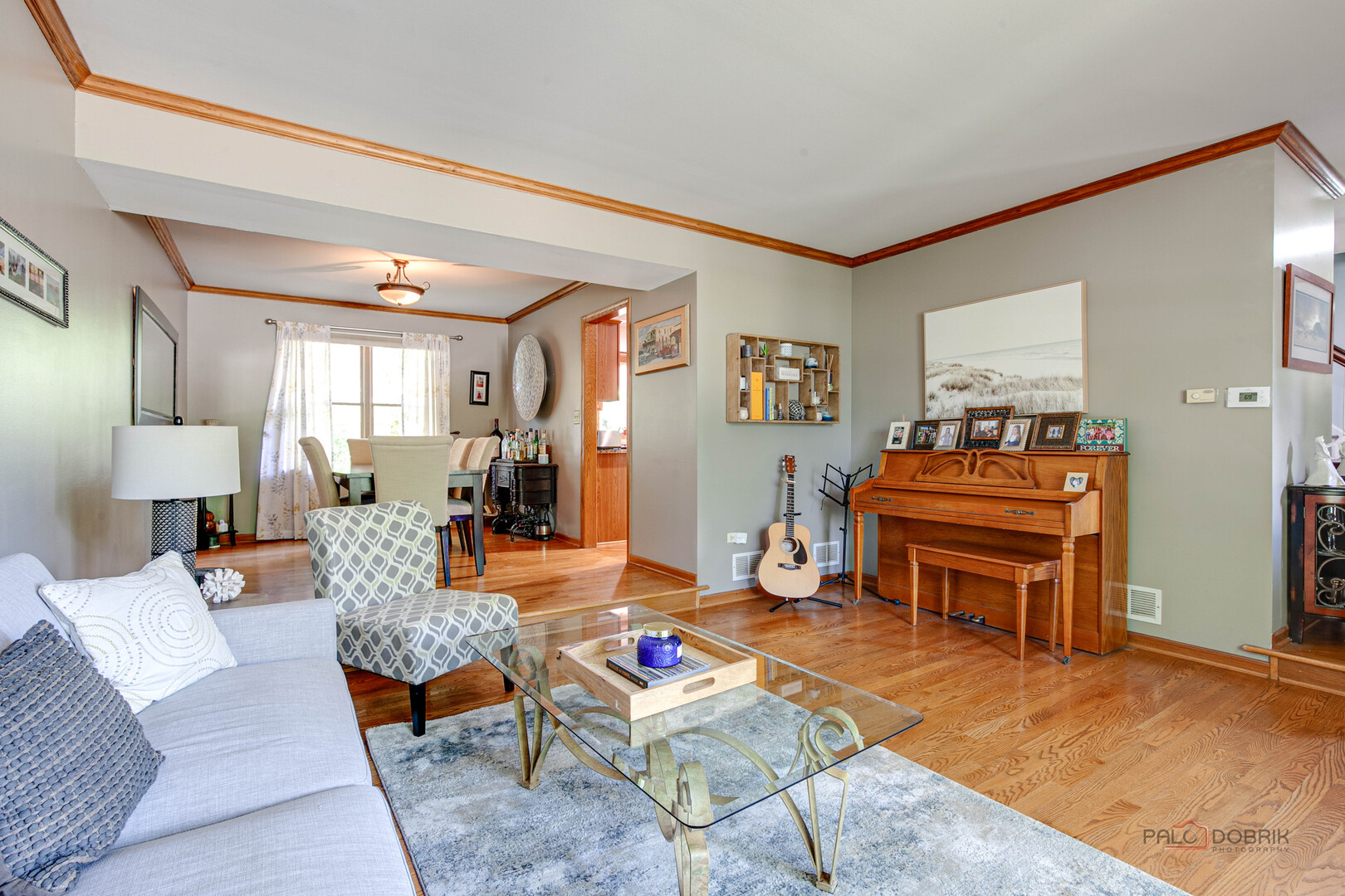 1708 Park Crest Court, Libertyville, IL 60048