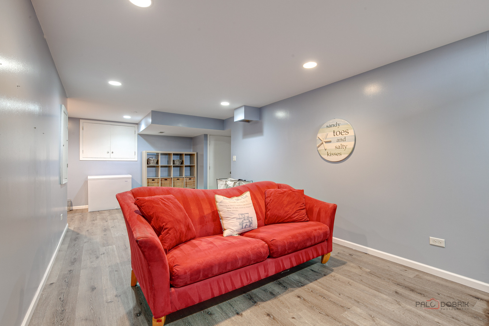1708 Park Crest Court, Libertyville, IL 60048