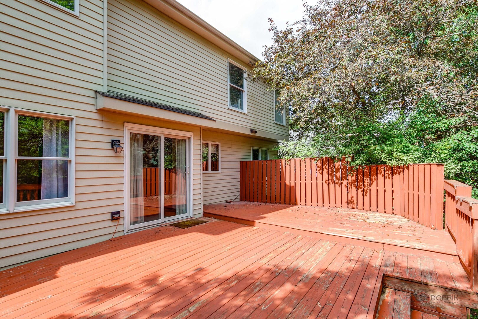 1708 Park Crest Court, Libertyville, IL 60048