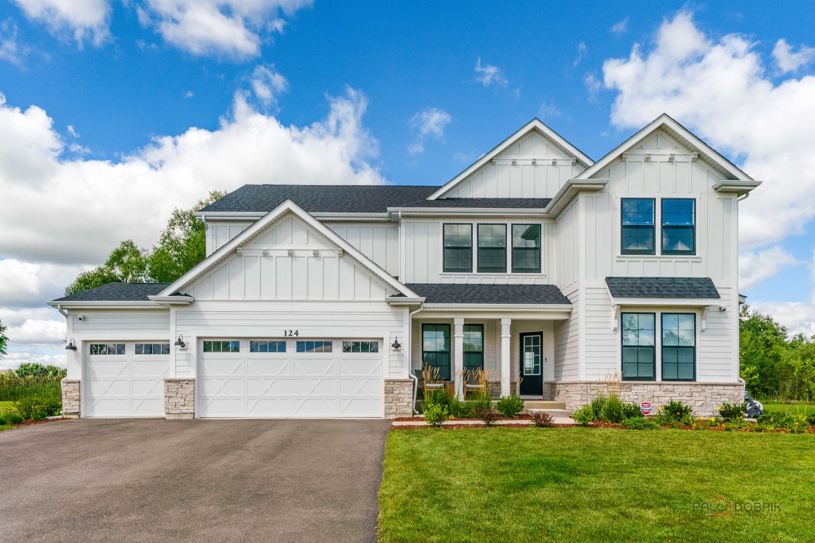 124 Tournament Drive, Hawthorn Woods, IL 60047