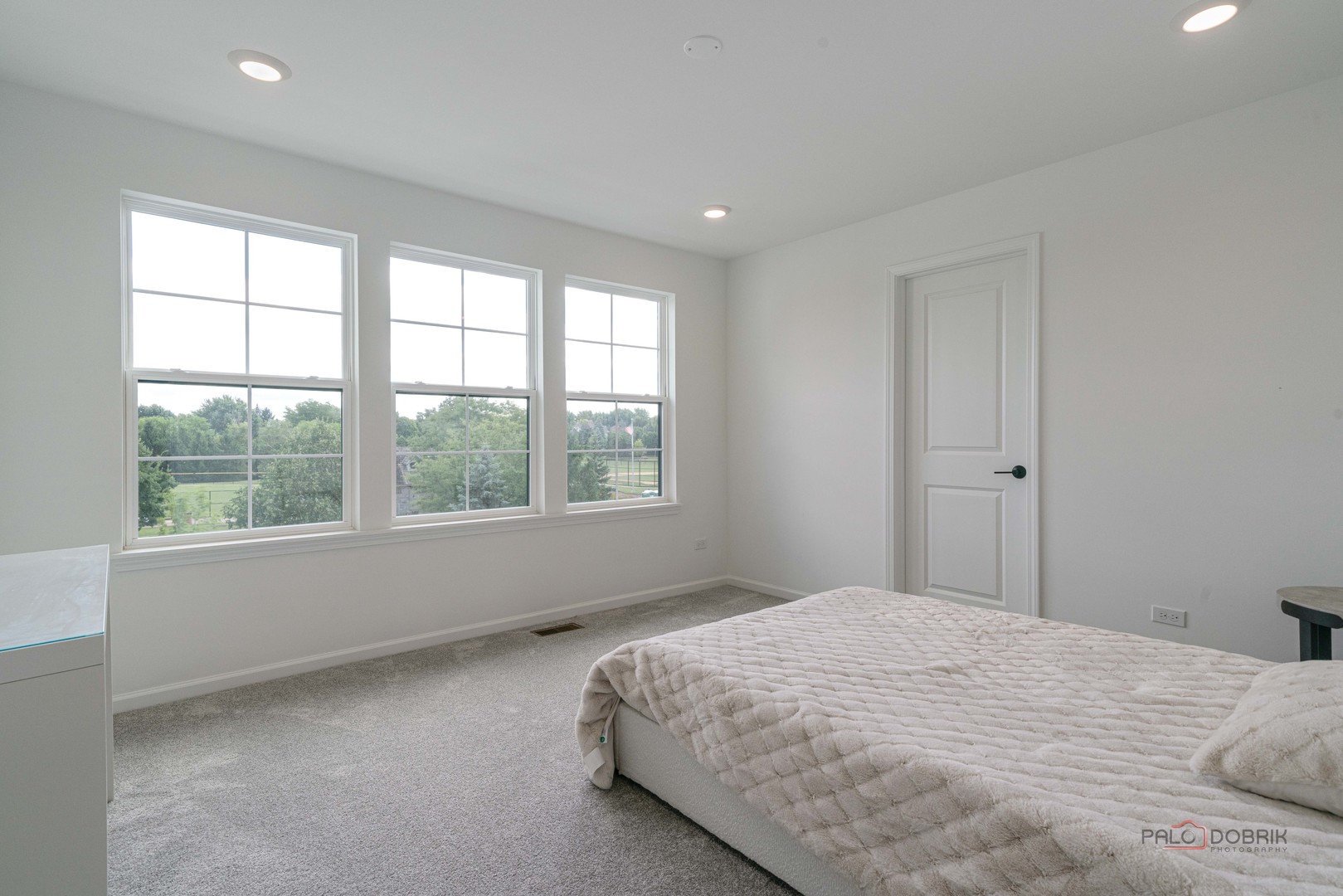 124 Tournament Drive, Hawthorn Woods, IL 60047