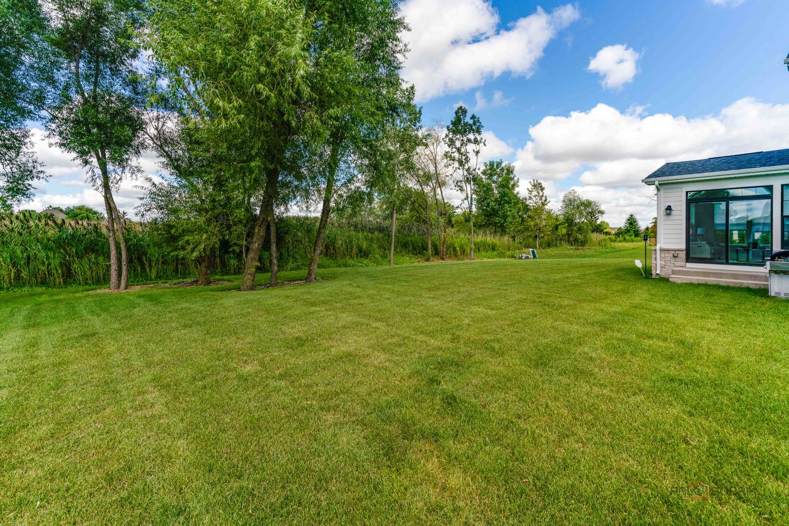 124 Tournament Drive, Hawthorn Woods, IL 60047