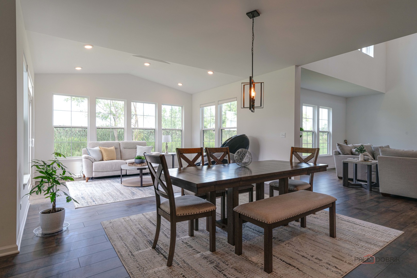 124 Tournament Drive, Hawthorn Woods, IL 60047