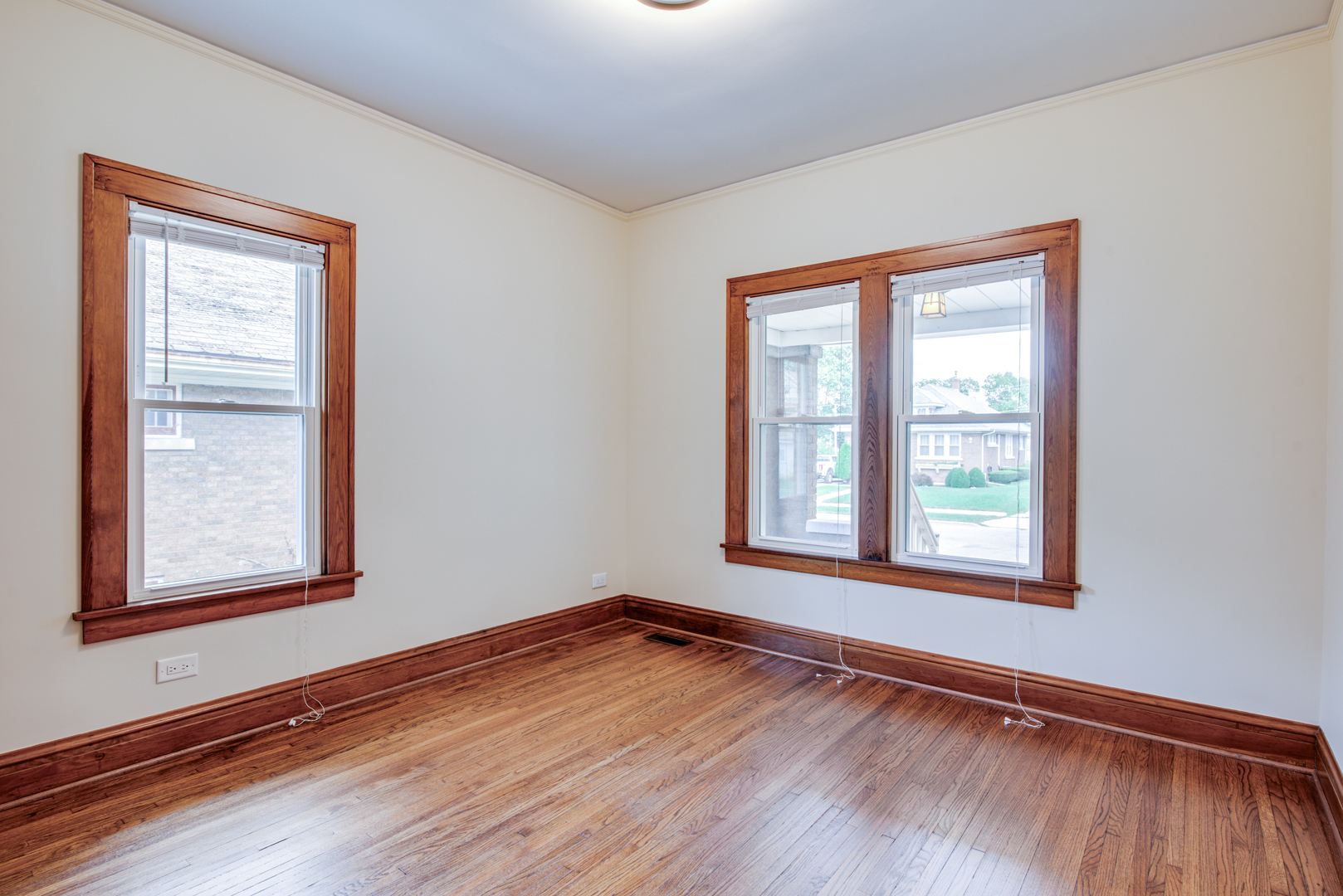 819 Oakland Avenue, Joliet, IL 60435