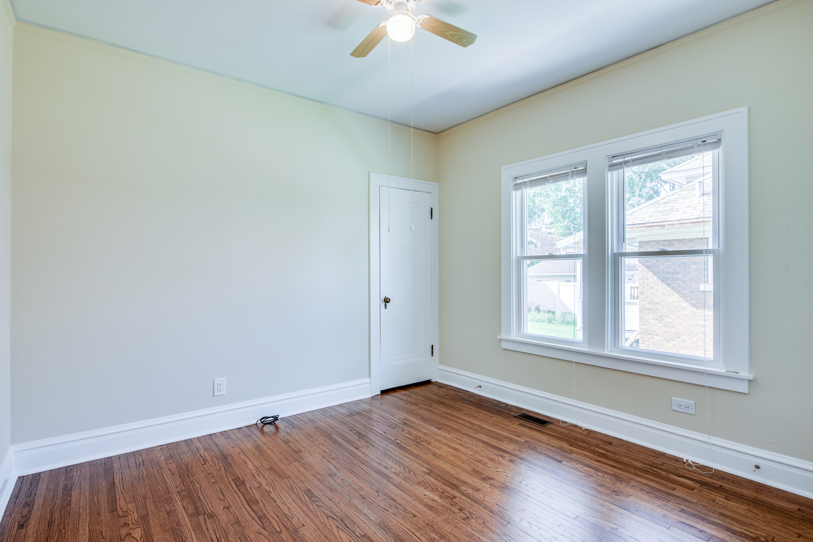 819 Oakland Avenue, Joliet, IL 60435