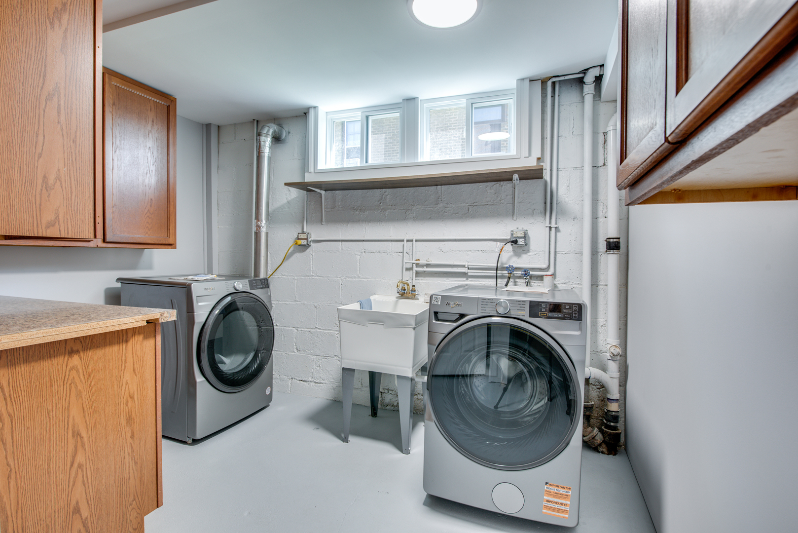 819 Oakland Avenue, Joliet, IL 60435