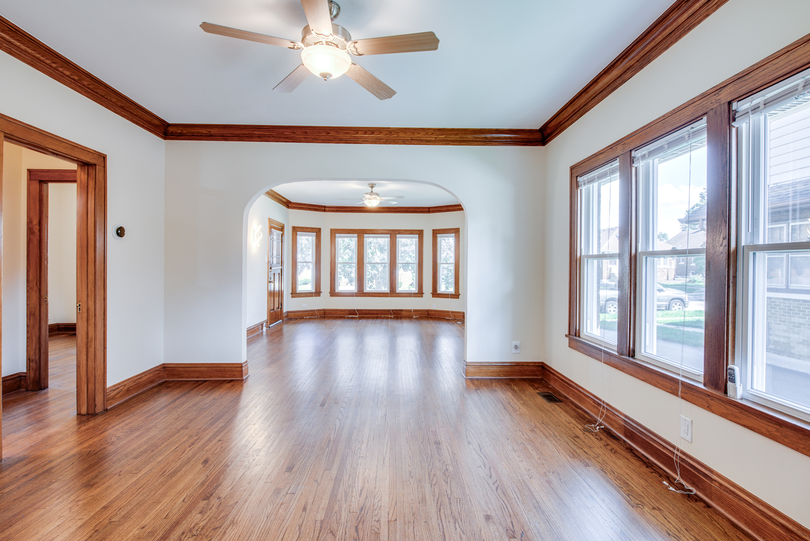 819 Oakland Avenue, Joliet, IL 60435