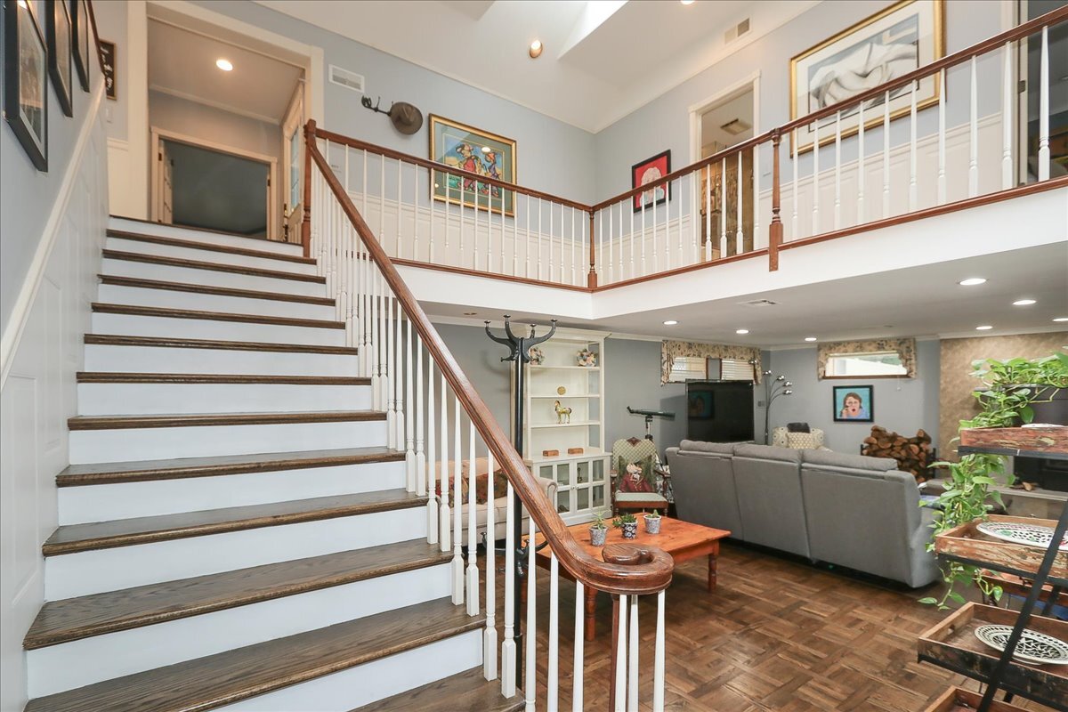 25440 N Wagon Wheel Court, Barrington, IL 60010