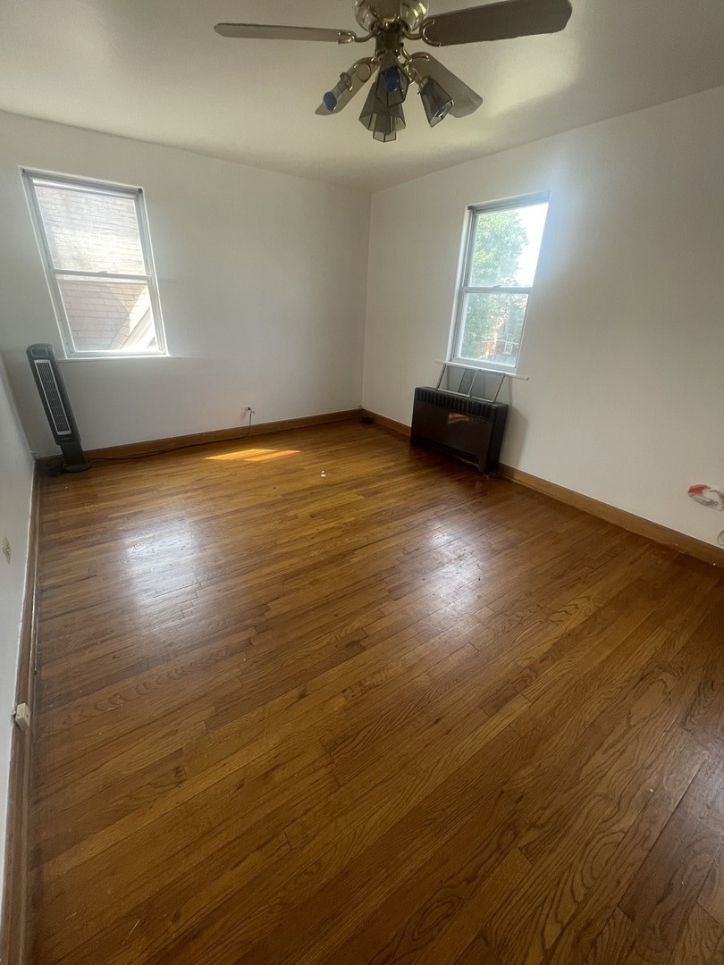 9601 S Perry Avenue, Chicago, IL 60628