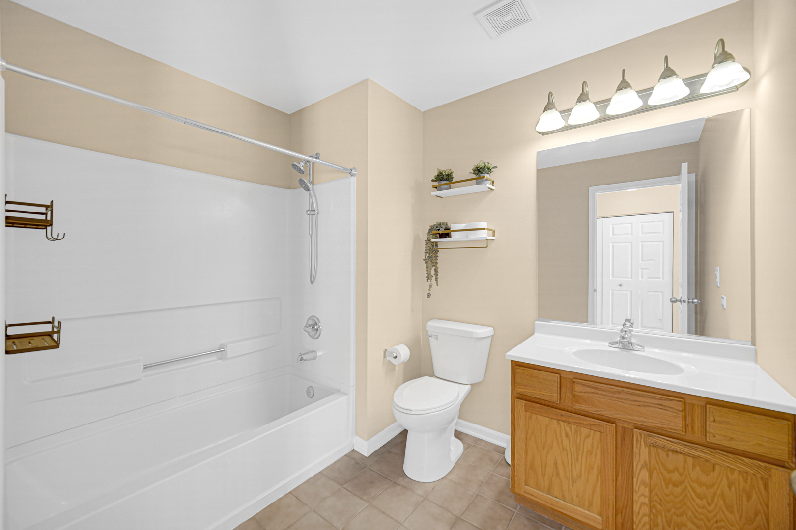 1104 Loganbury Court #0, Elgin, IL 60120