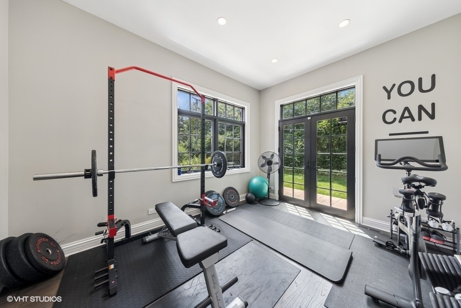 818 W 58th Street, Hinsdale, IL 60521