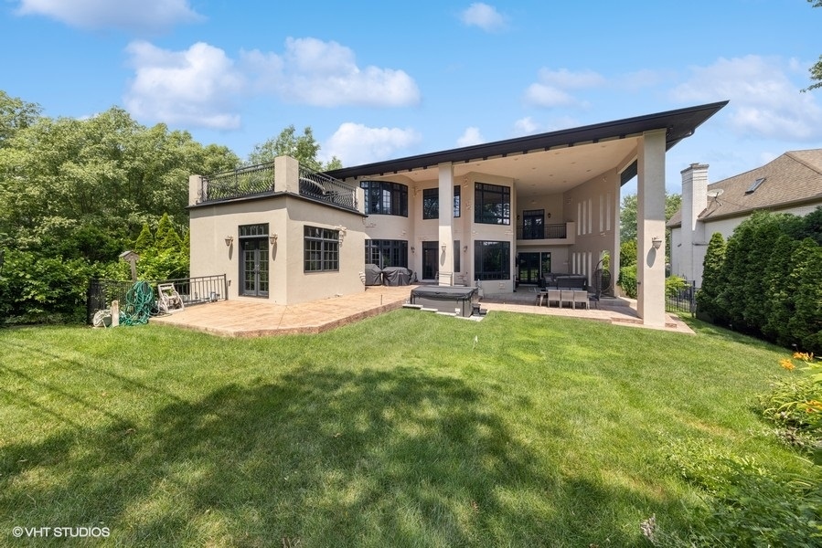 818 W 58th Street, Hinsdale, IL 60521